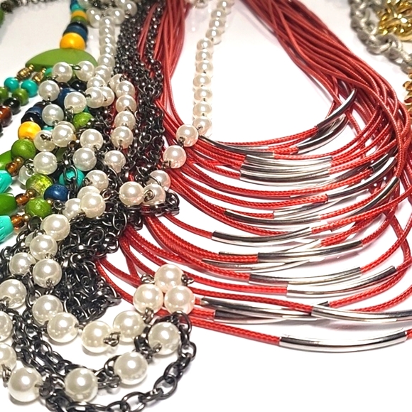 NT541 Wearable Vintage Necklaces Grab Bag or Craft Lot - Picture 10 of 12